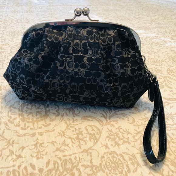 Coach Clutch Purse - Picture 1 of 3